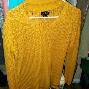 Choker neck knitted sweater
